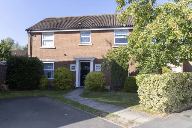 Percival Way - Photo 3