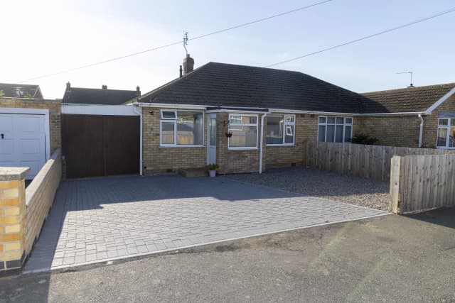 Treasure Close - Photo 6